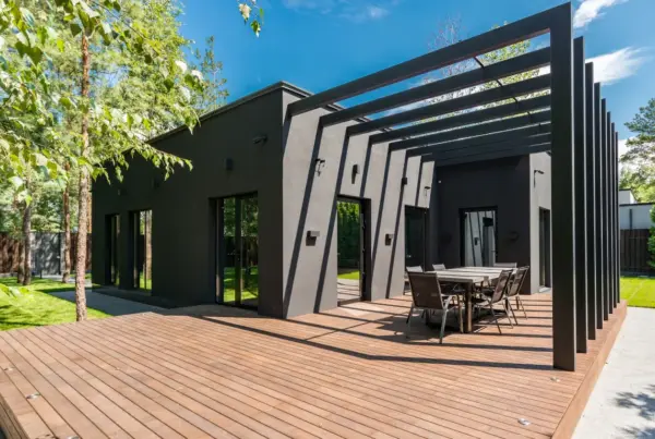pergola sur maison gris anthracite